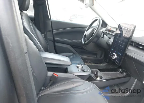 2023 Ford Mustang Mach-E Premium z USA, uszkodzony, nr VIN 3FMTK3SU5PMB05810